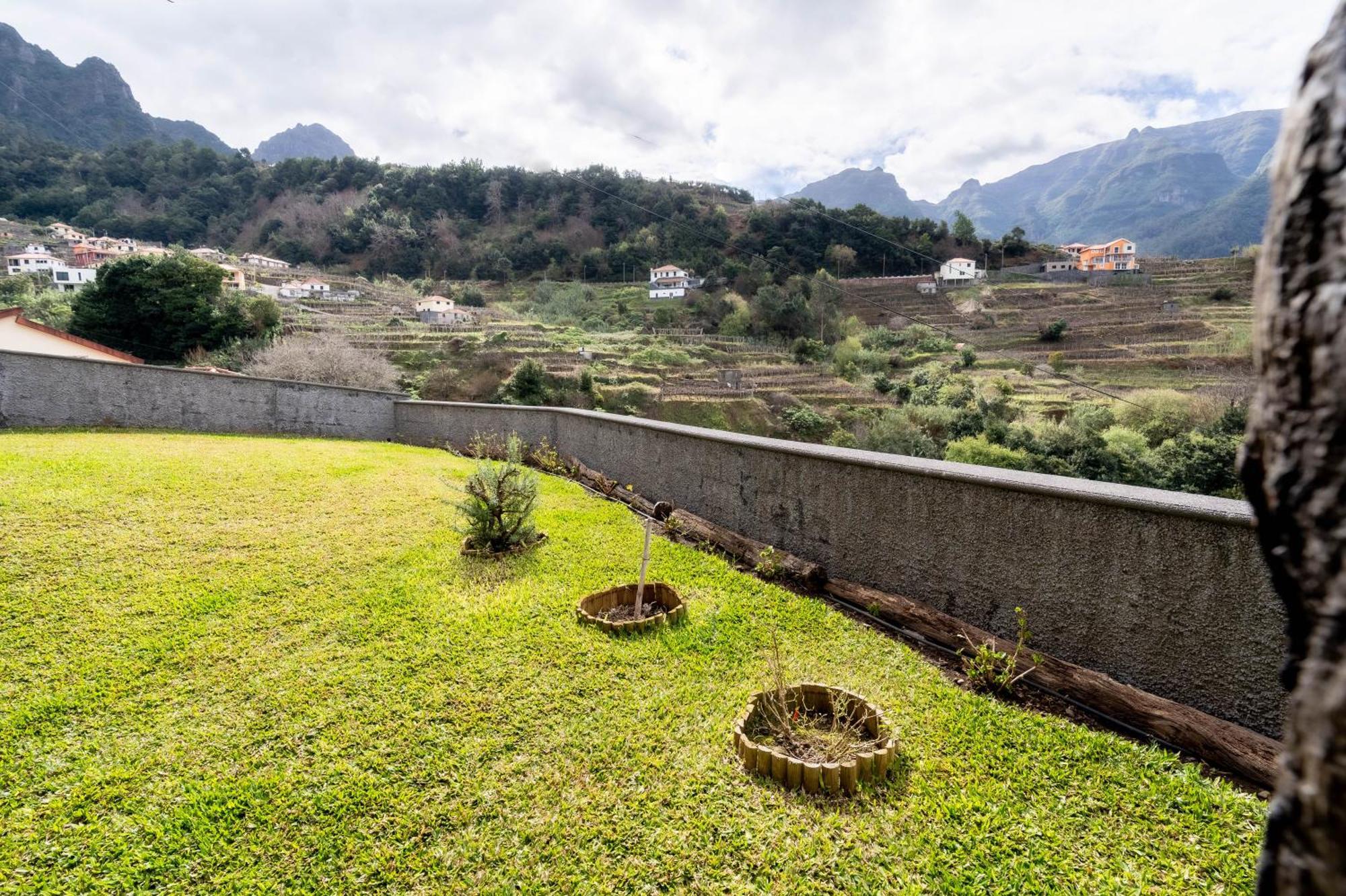 Вілла Madeira Bird House - House In The Mountains With Garden Сан-Вісенте Екстер'єр фото