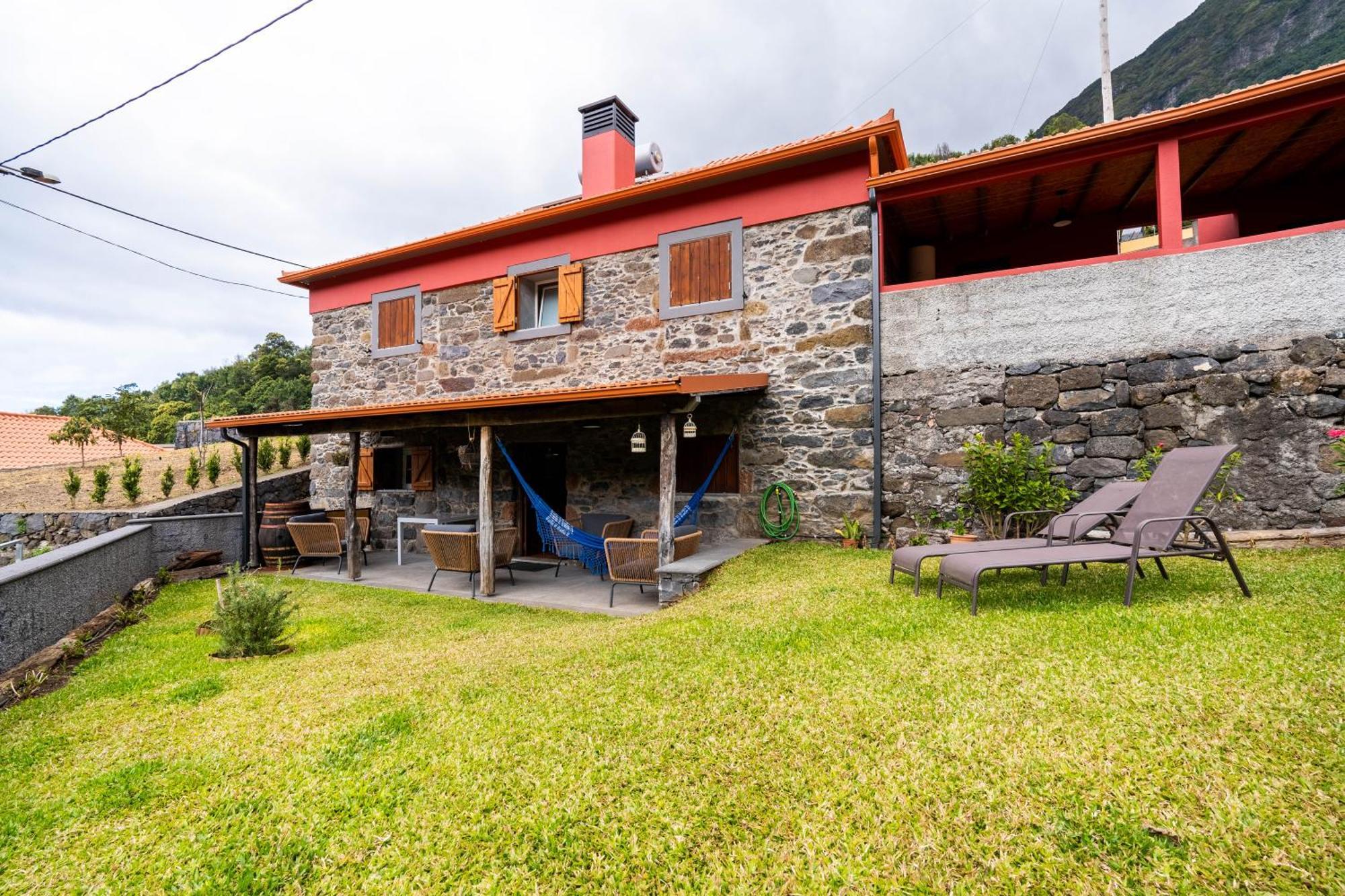 Вілла Madeira Bird House - House In The Mountains With Garden Сан-Вісенте Екстер'єр фото